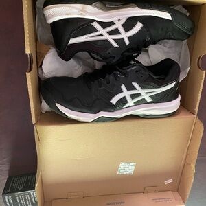 ASICS Women's Black and White Tennis/Pickleball Shoes US Size 10